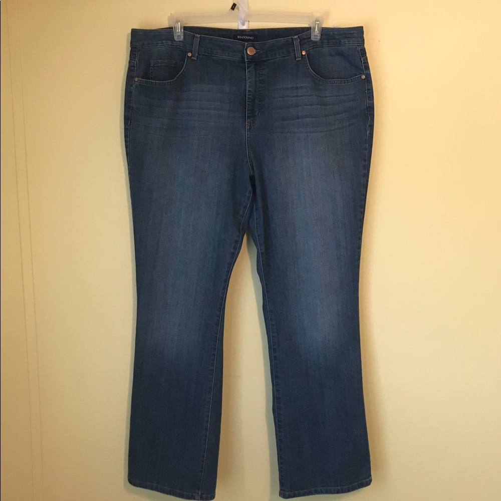 Bandolino 22W Mandi Barely Boot Jeans